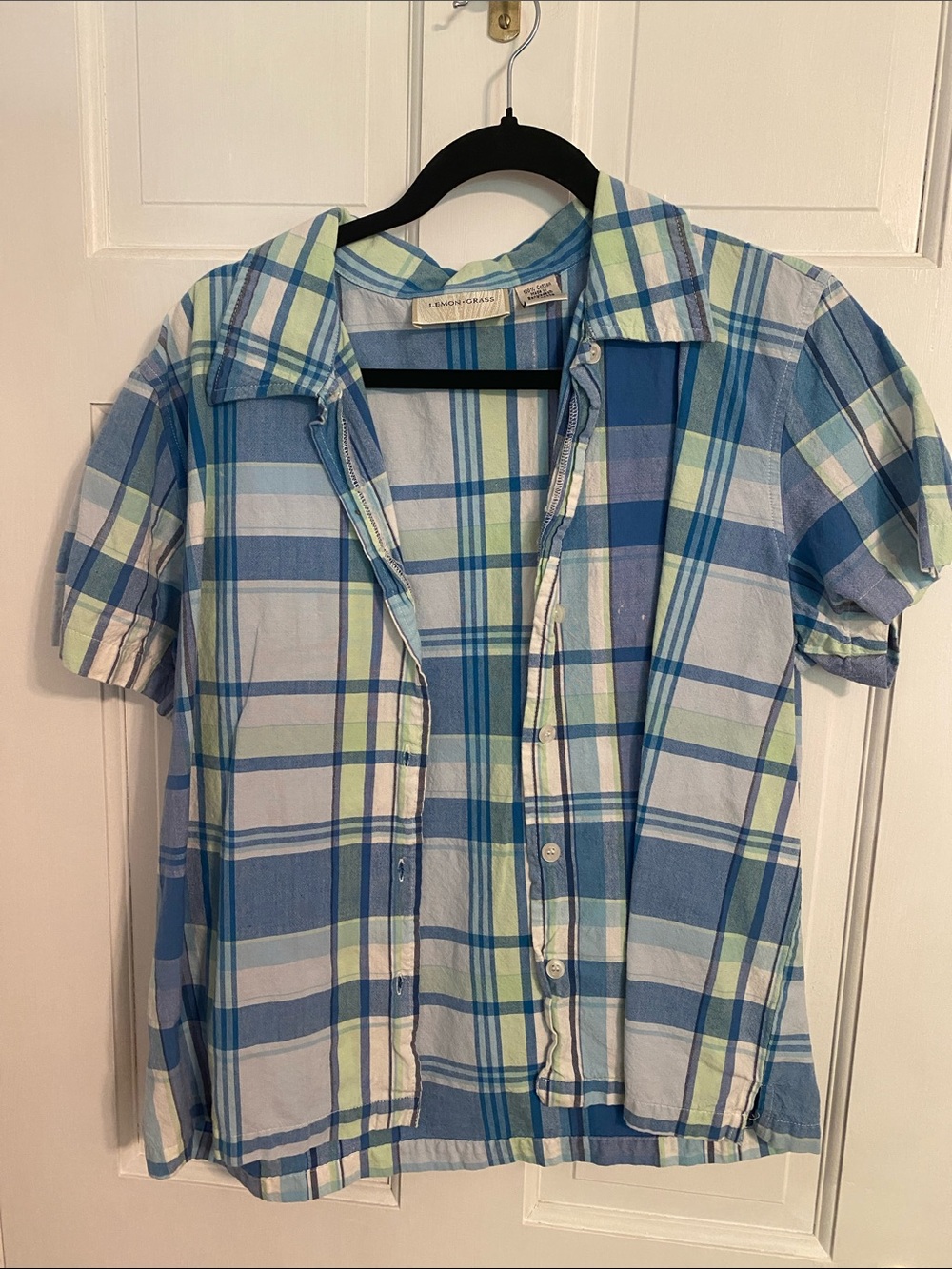 Lightweight Blue Plaid Short-Sleeve Button-Down Shirt